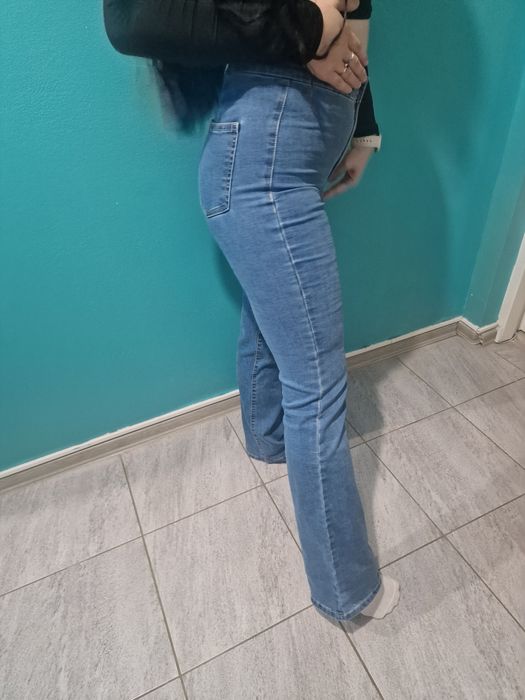 Spodnie damskie używane