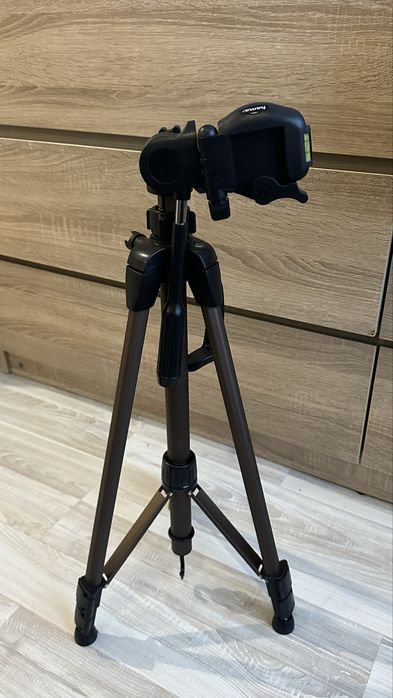 Штатив для камери