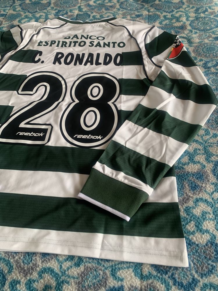 Camisola Sporting CP Retro Cristiano Ronaldo 28 Casa 2001/02 M Reebok