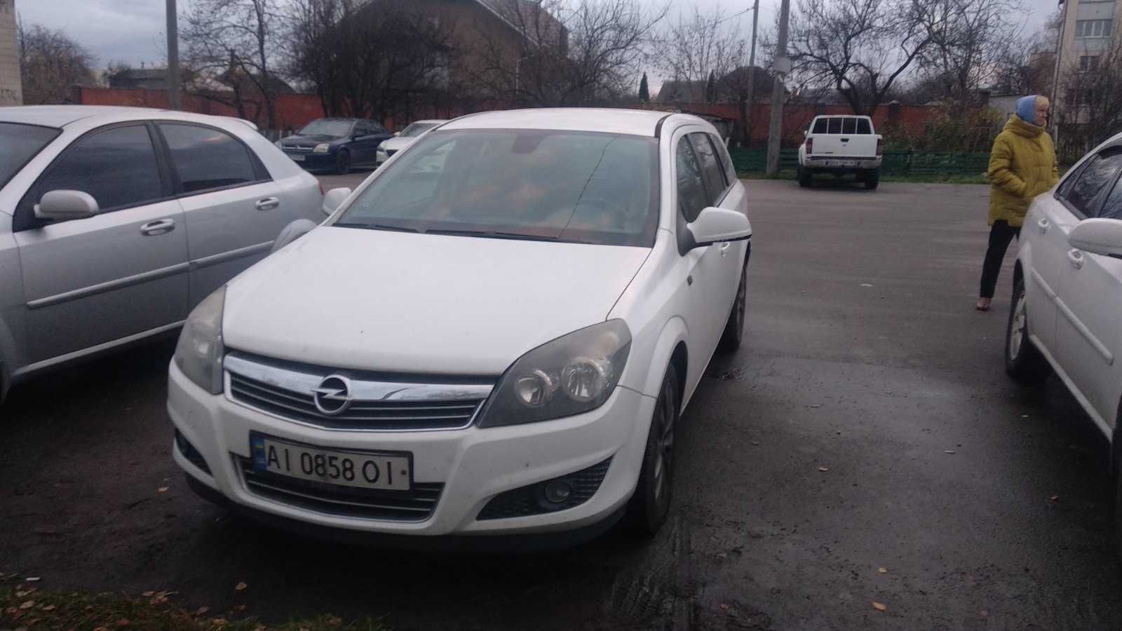 Продам Opel Astra 2010