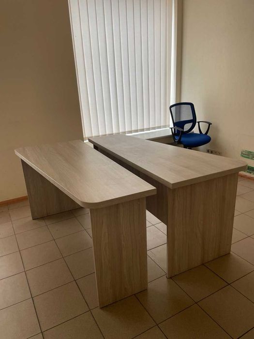 Продам офісні столи від 2000 грн