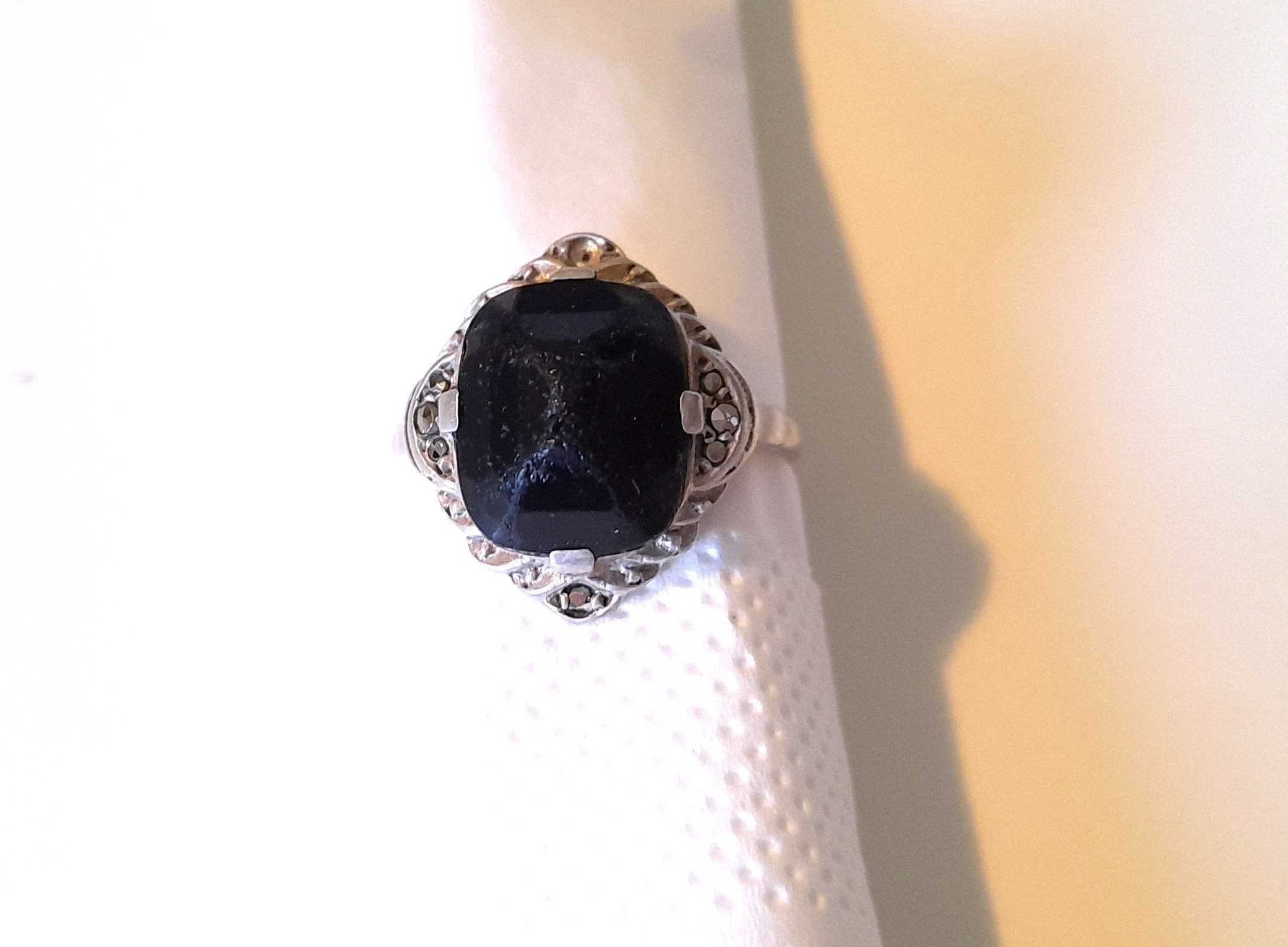 Stary 110 lat SREBRNY pierścionek z czarnym kamieniem onyks ANTYK r.17
