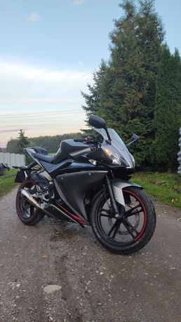 Yamaha yzf r125 A1