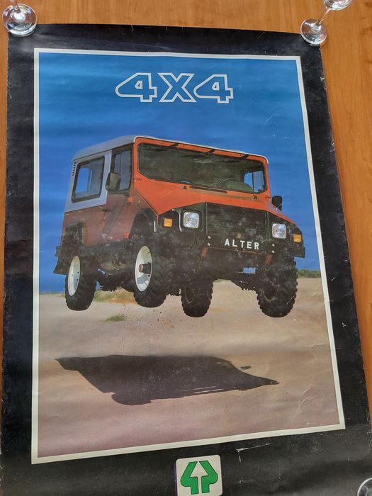 Posters de UMM e citroen 2cv