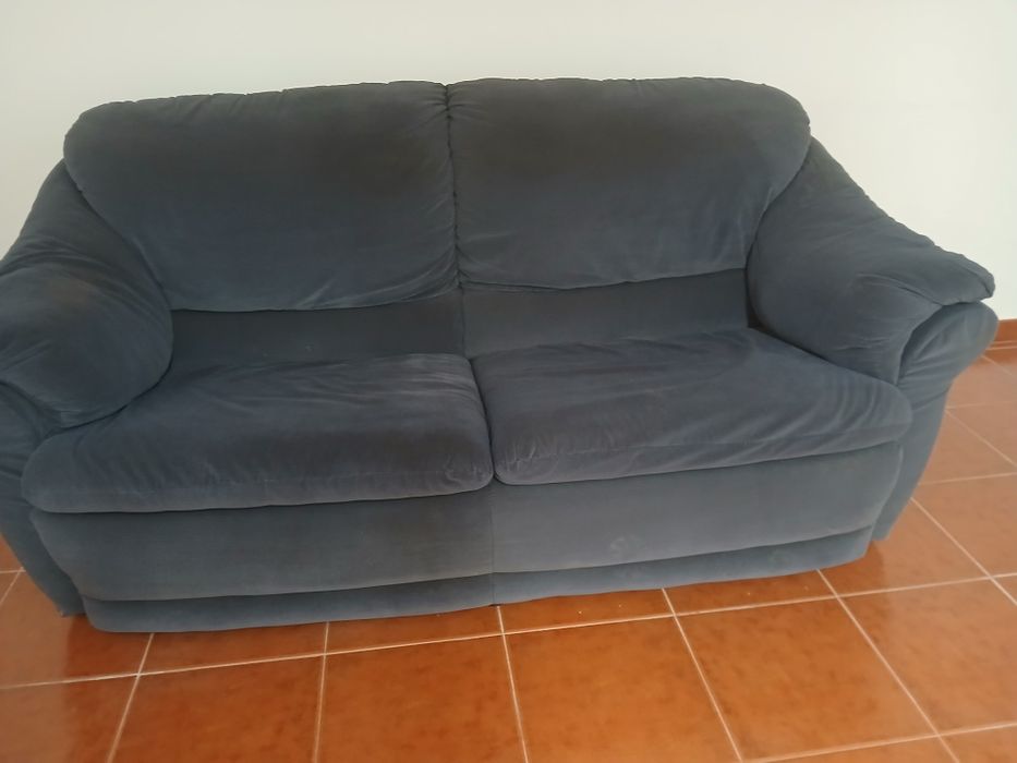 Sofá de sala em bom estado