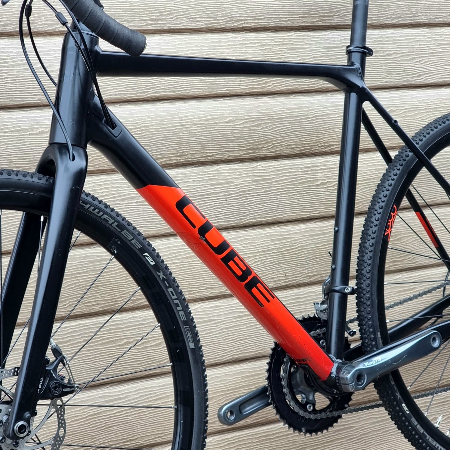 28 CUBE CROSS RACE GRAVEL Shimano Tiagra 2X10. Disc. Вилка CARBON