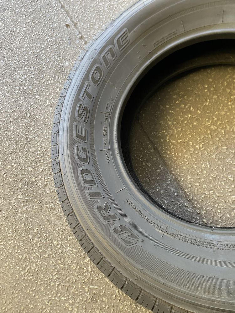 Pneus 245/75/17 Bridgestone Dueler H/T