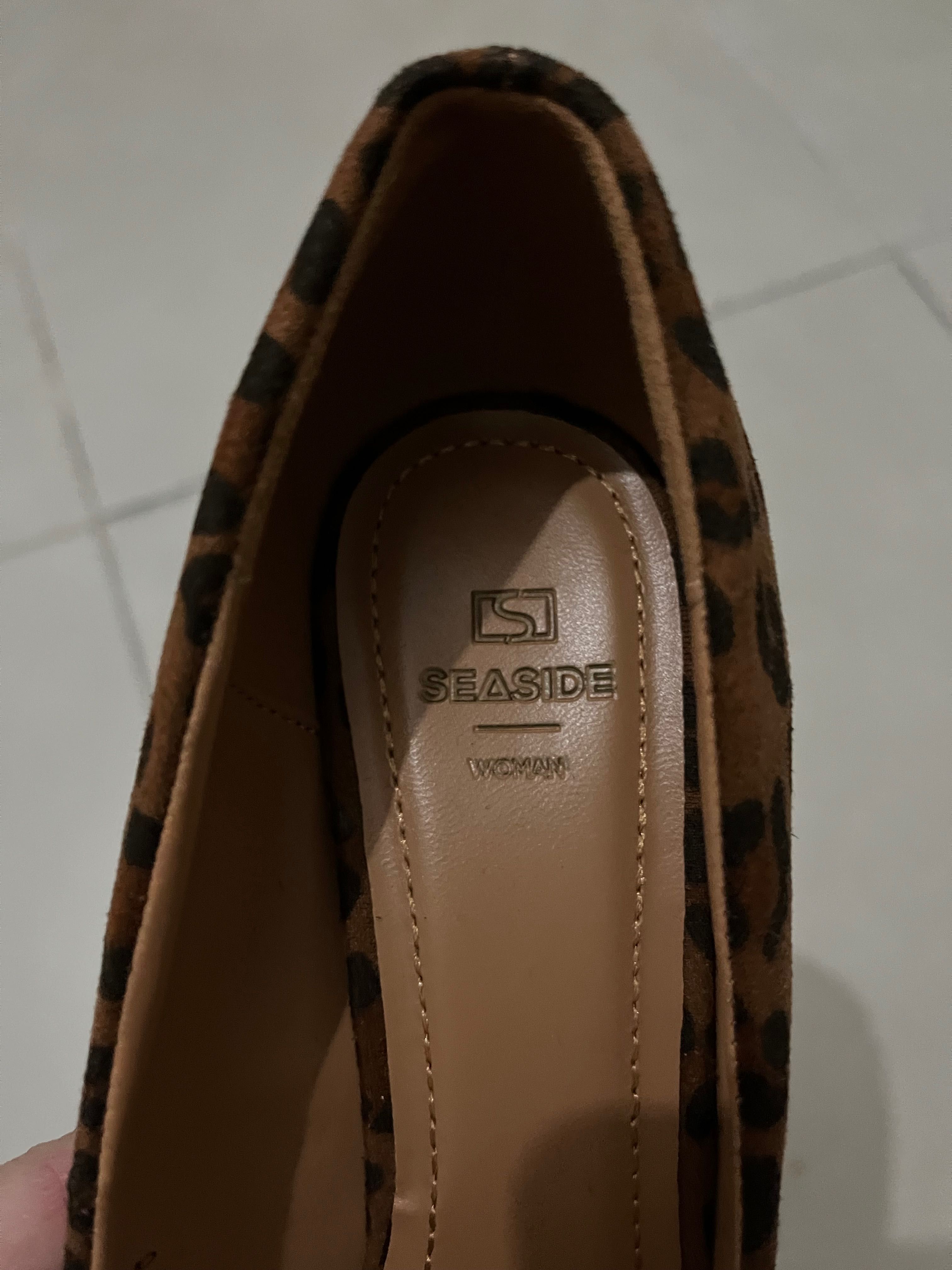 Sapatos leopardo