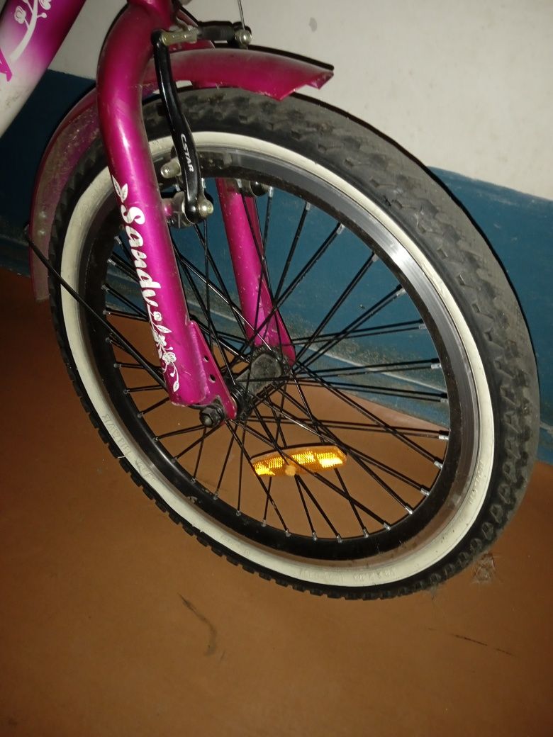 Велосипед для дівчинки 7-9 років