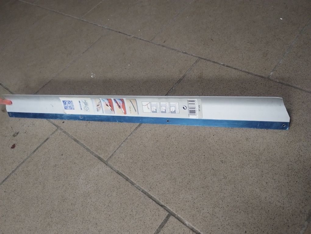 Listwa do cięcia tapet