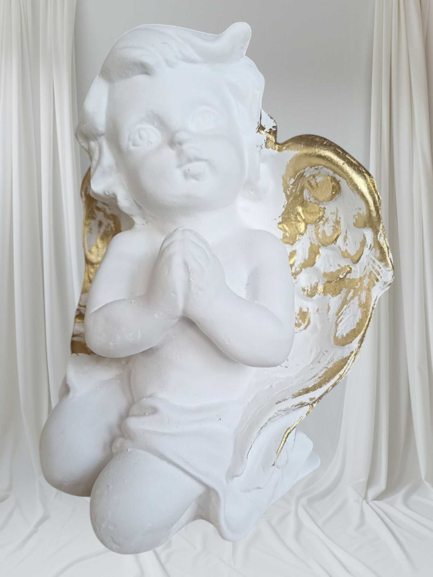 Figurka Anioł Aniołek Komunijny Modlący się 15 cm Komunia Upominek