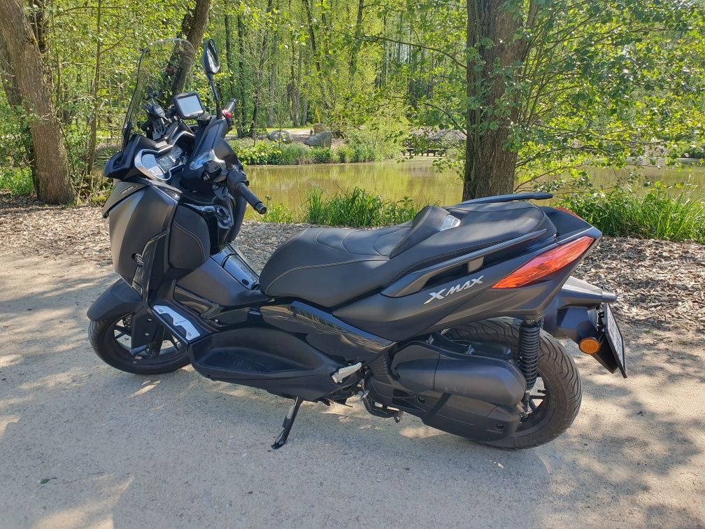 Yamaha x-max 125