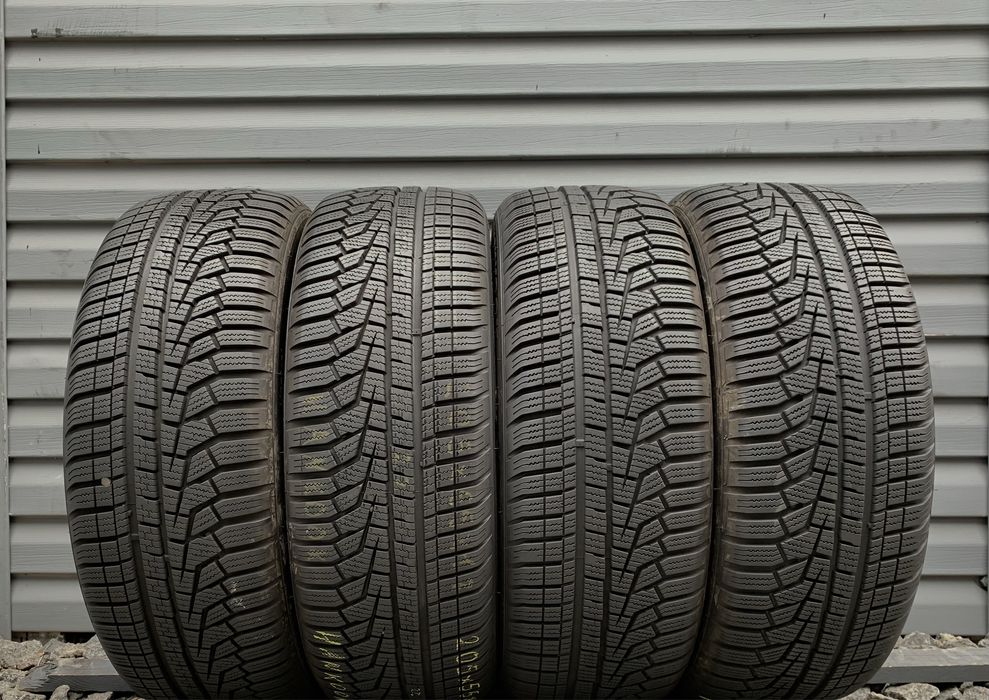 Комплект зимових шин Hankook 205/55 R17 Winter i*cept evo2