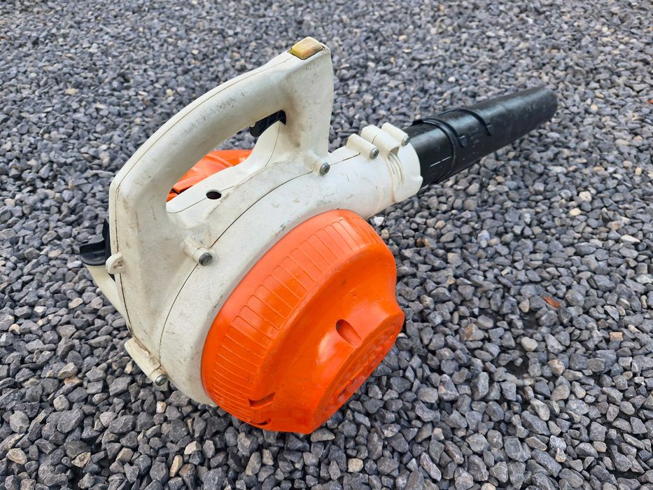 DMUCHAWA do LIŚCI SPALINOWA 2t STIHL BG 45 super stan profesjonalna