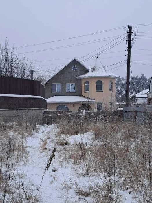 Продається невеликий житловий будинок в м.Василькові, Київської обл.