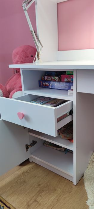 Білий письмовий стіл з надбудовою і ящиками для дітей, для дівчинки