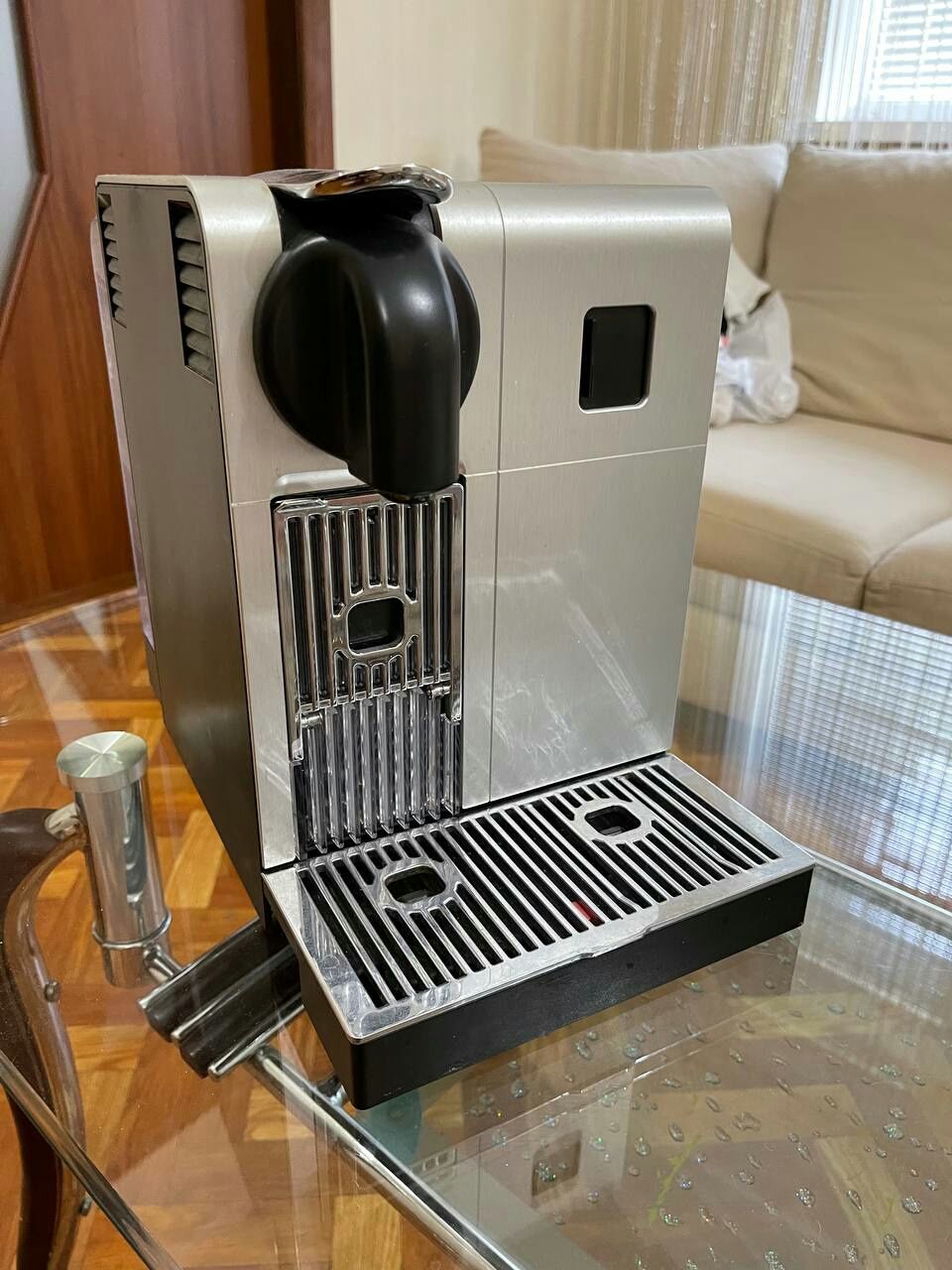 Капсульна кавоварка еспресо Delonghi, кофемашина