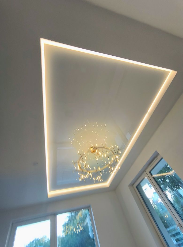 Linie LED sufit napinany