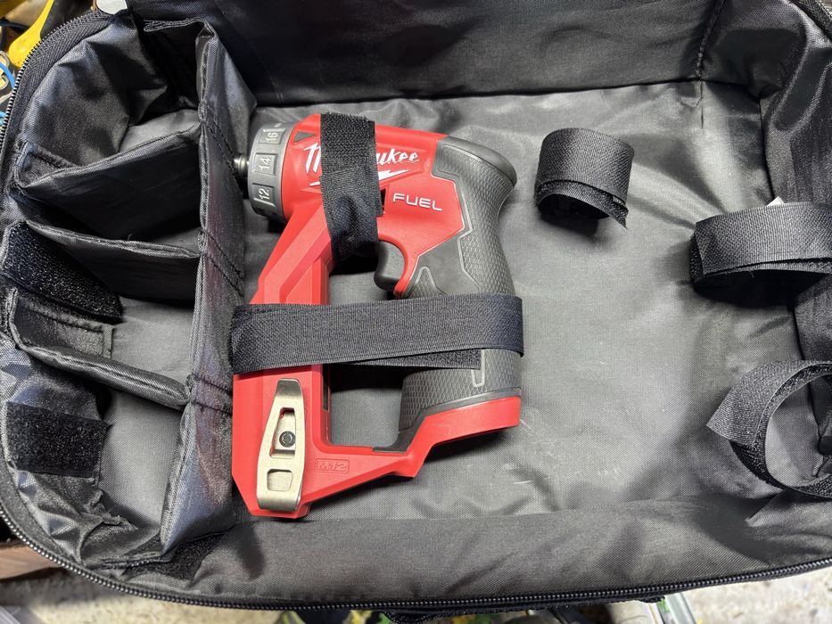 Шуруповерт Milwaukee m12 2505-20