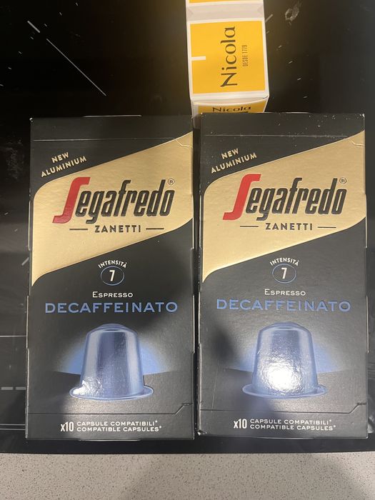 Vendo 8caixas café e descafeinado