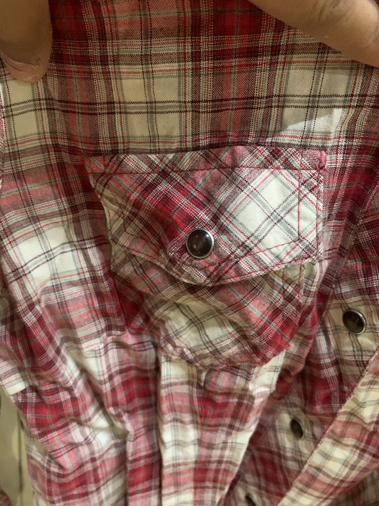 Camisa mulher “Yessica” tamanho 38 tipo xadrez vermelha/branca