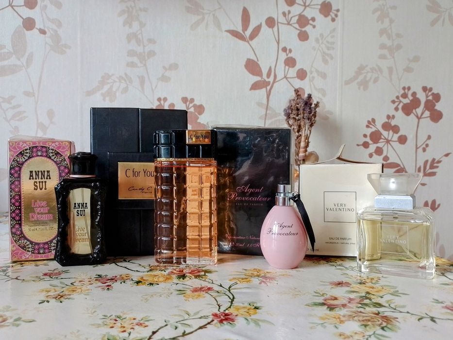 Hugo Boss, S. T. Dupont, Davidoff, Hermes, Missoni, Moschino, Lalique.