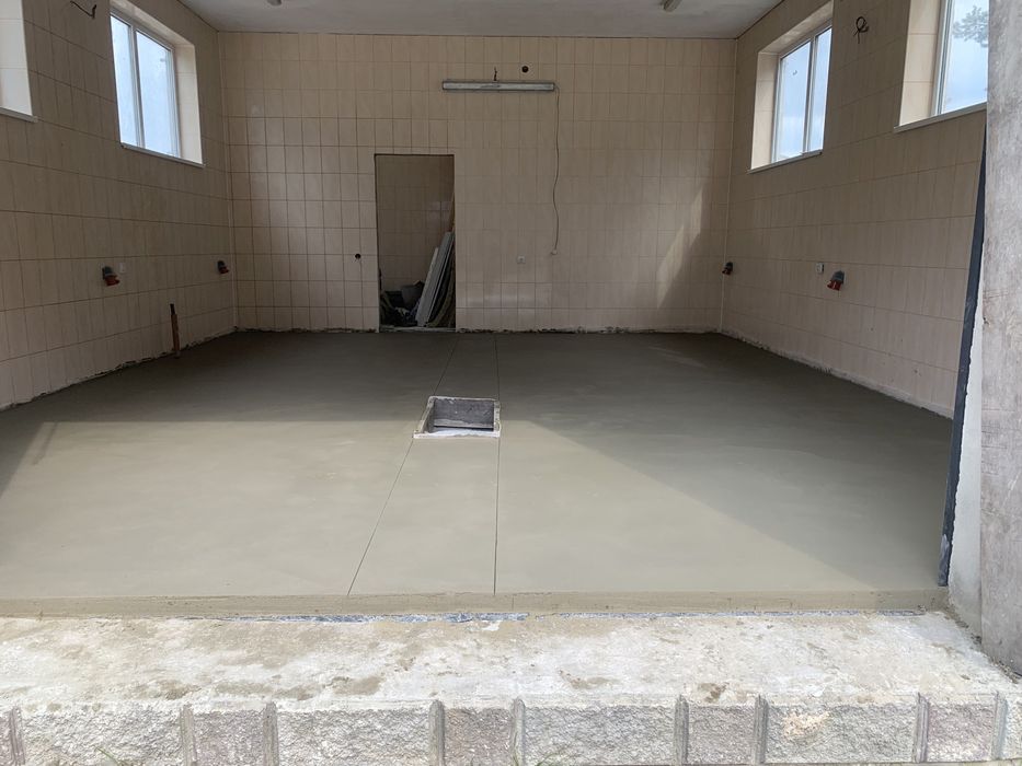 Напівсуха стяжка