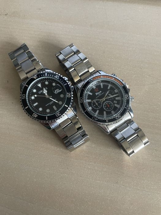 Кварцевые часы.