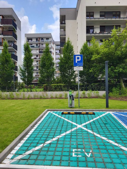Stacja ładowania samochodów elektrycznych.