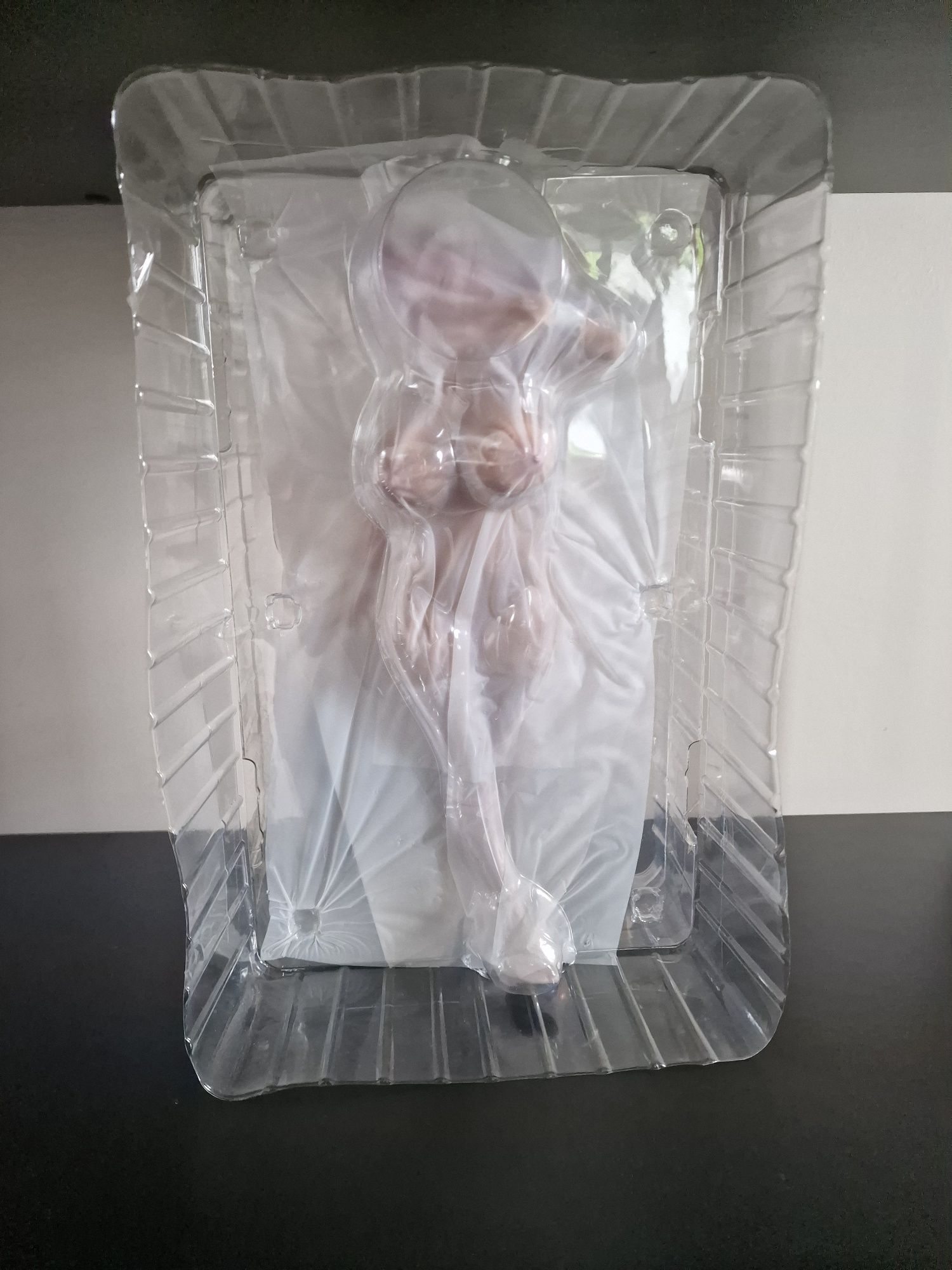 FIGURKA Q-six Original Black-skinned hottie maid succubus Cocoal White