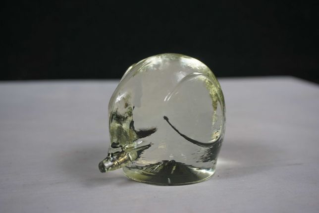 Rzeźba szklana przycisk do papieru słoń