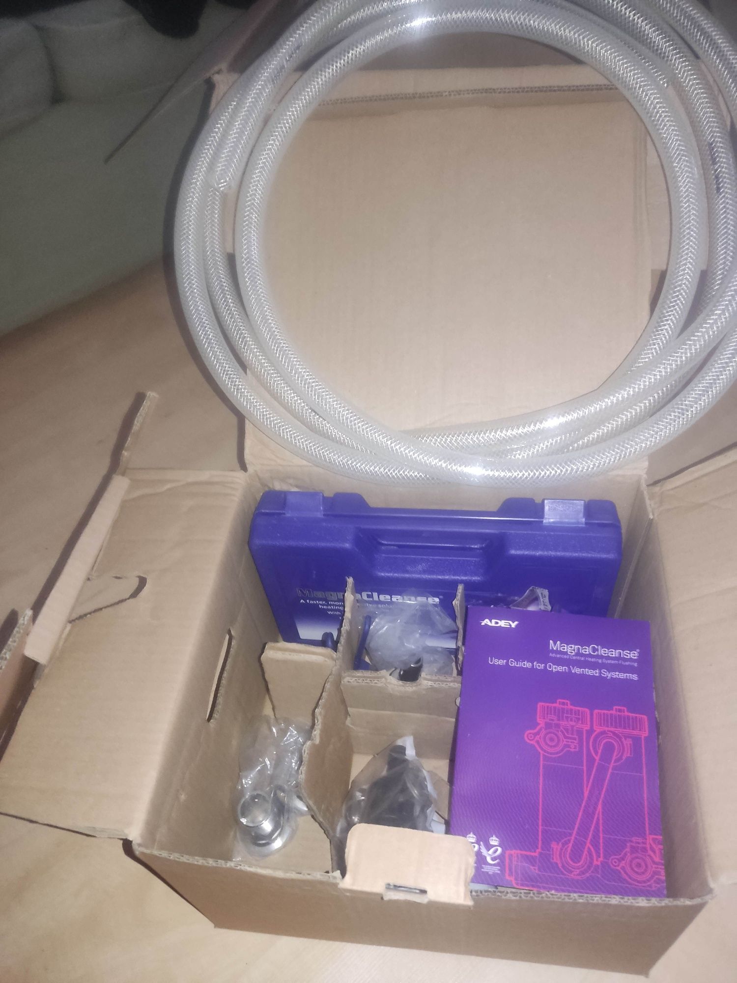 MagnaCleanse Adey, zestaw filtrów magnetycznych do płukania instalacji