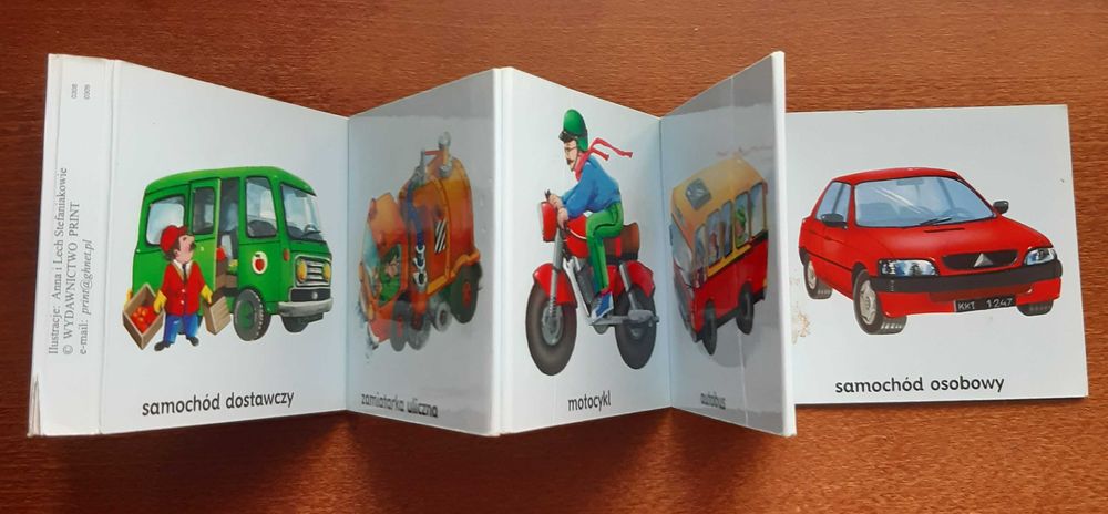 Książeczka pojazdy i maszyny.