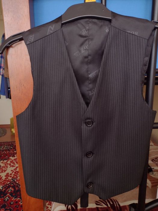 Продам жилетку в идеале.