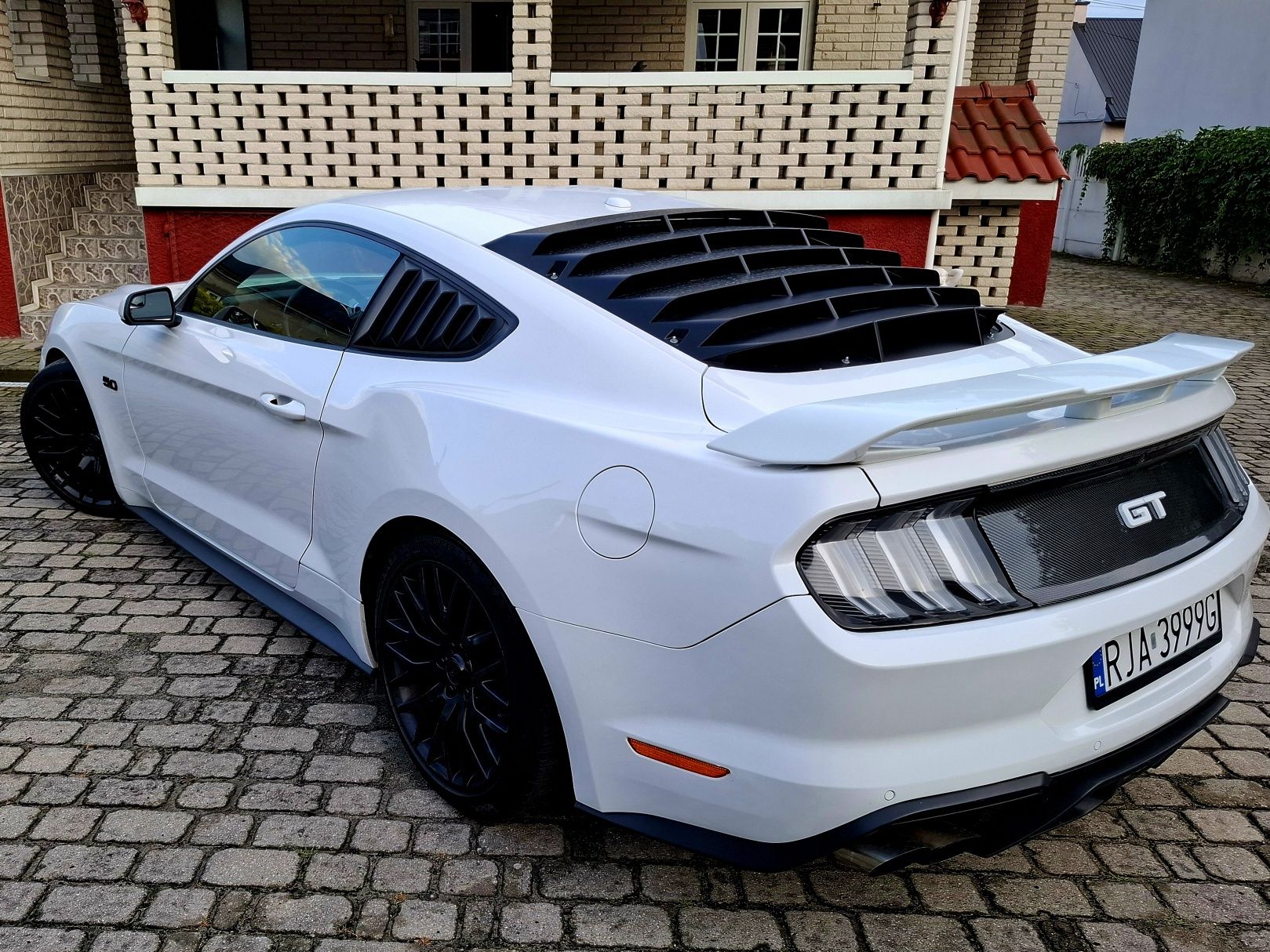 Ford Mustang 5.0 Premium performance. Manual. Rok 2020.