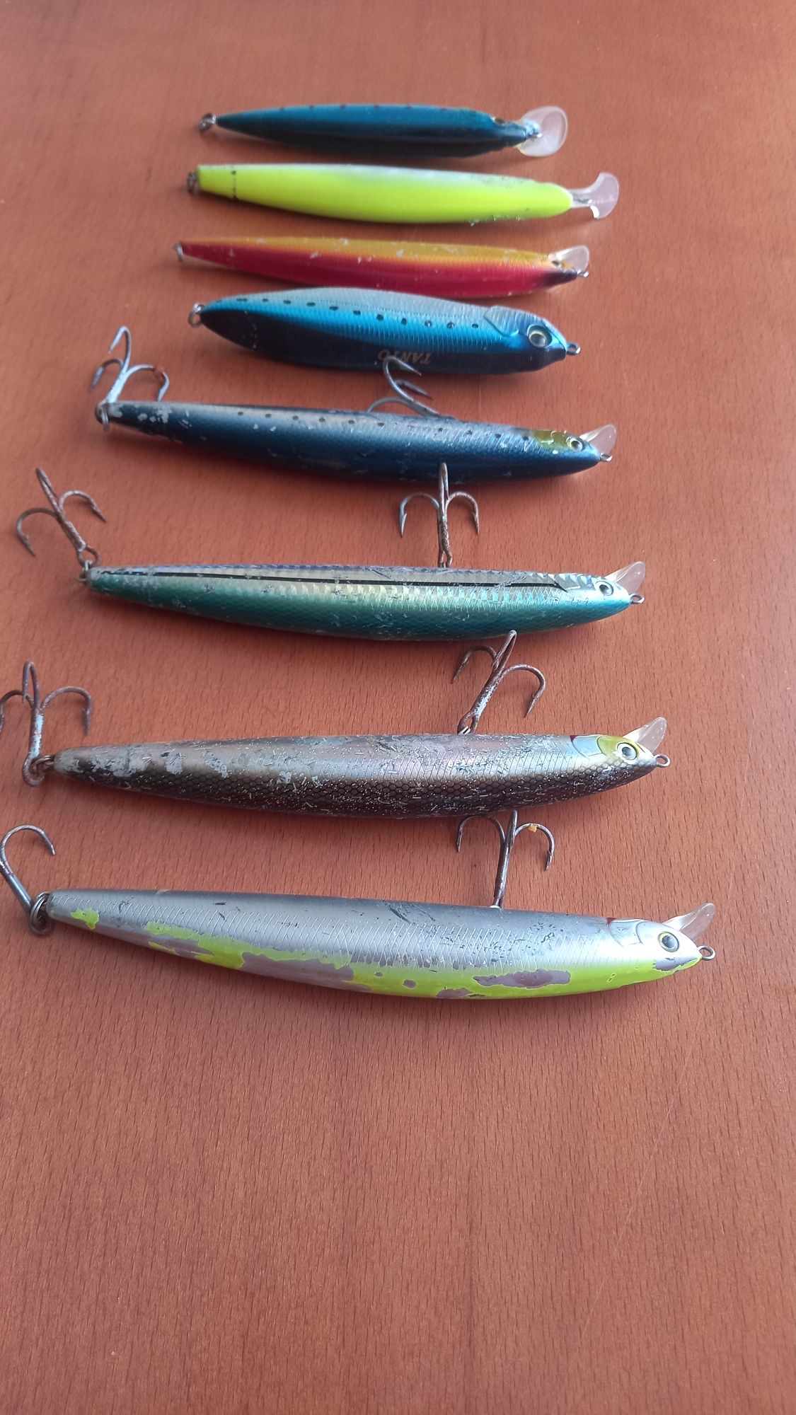 16 amostras para spinning , rapala daiwa duel  heddon jackson  ykr