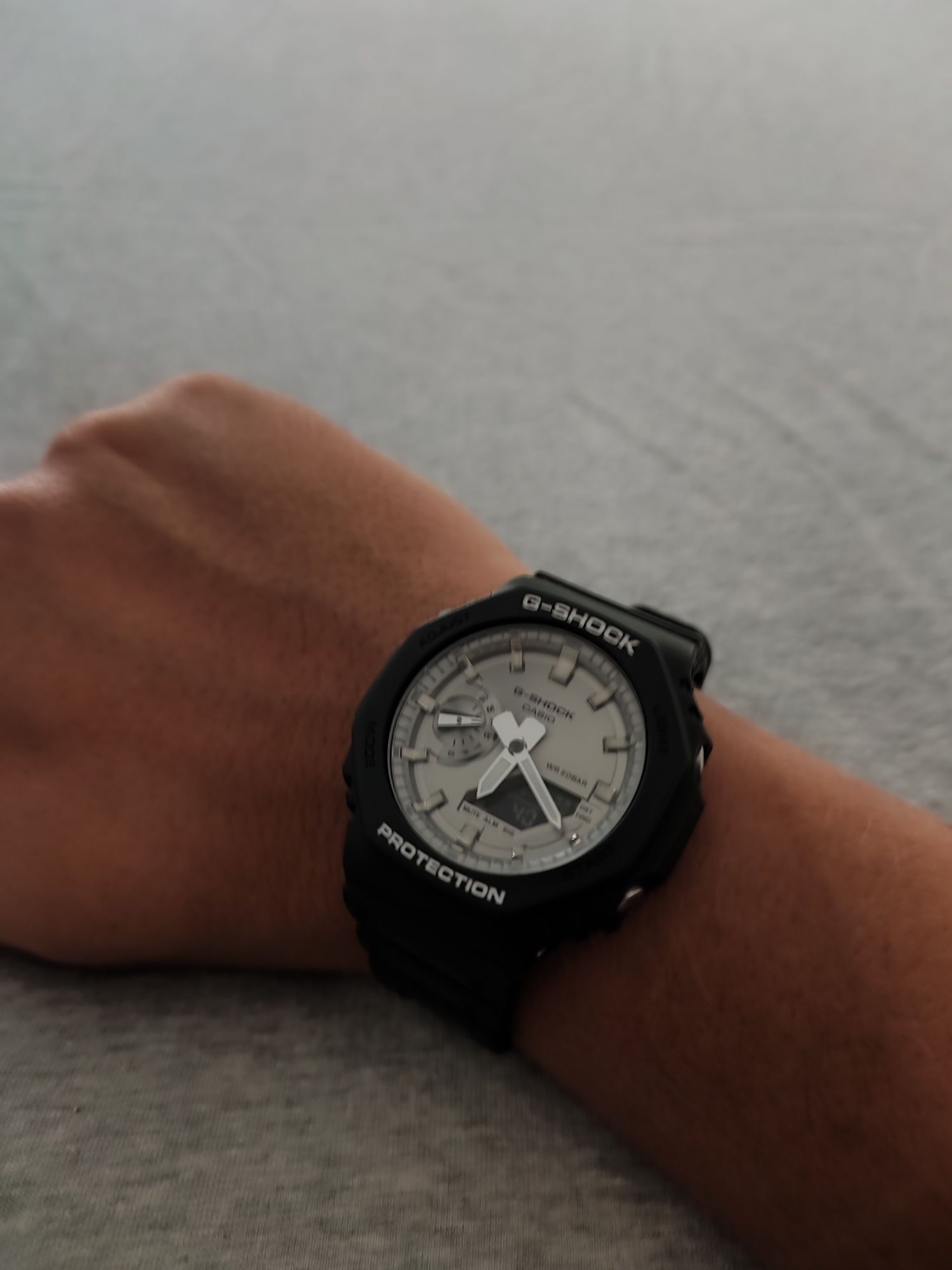 Casio G-SHOCK GA-2100SB