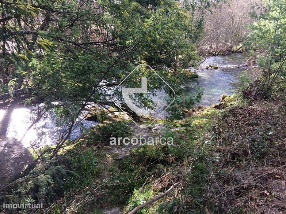 Terreno situado no Couto, Arcos de Valdevez -  280.000€