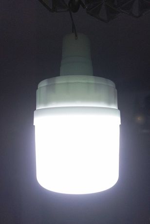 Фонарь  аккумуляторный 12 годин роботи фонарик лампа светильник ліхтар