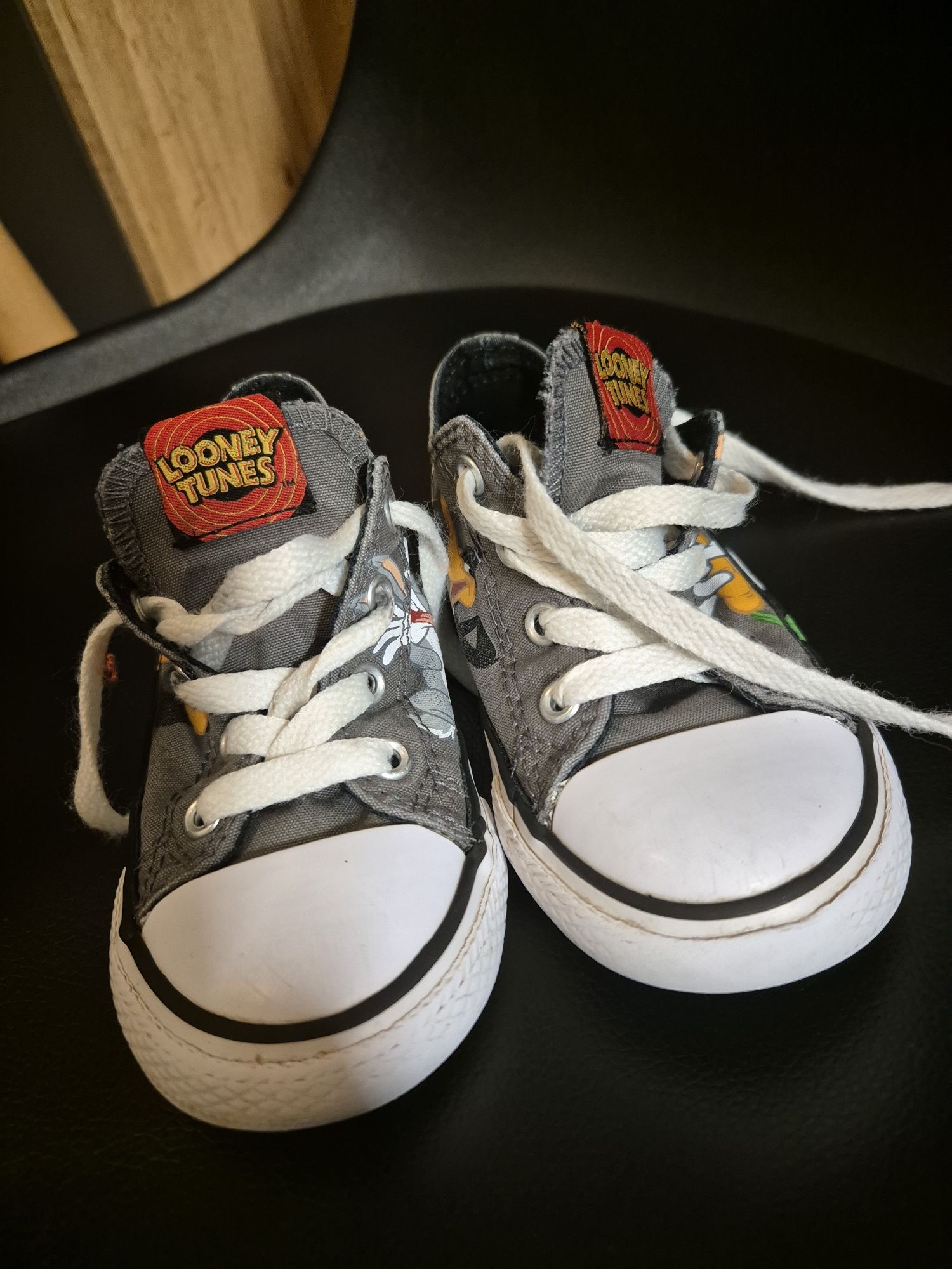 Buty CONVERSE dziecięce r.24