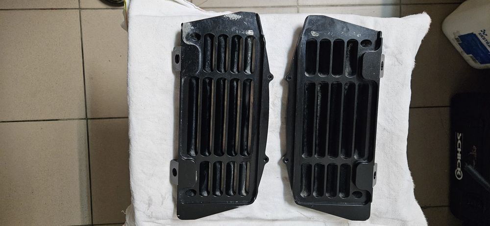 Osłony chłodnic  x grip