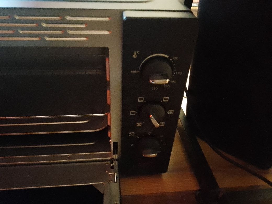 Mini piekarnik qilive jak NOWY