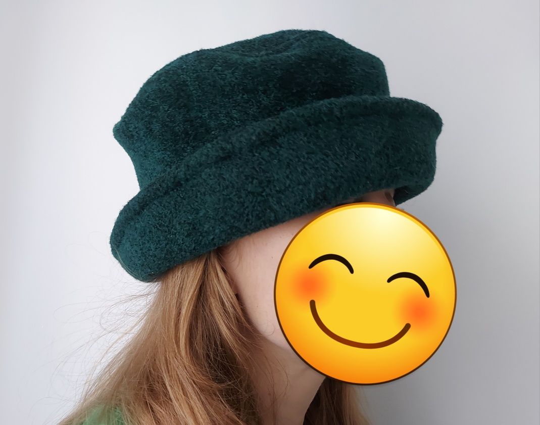 Zielona czapka, kapelusz