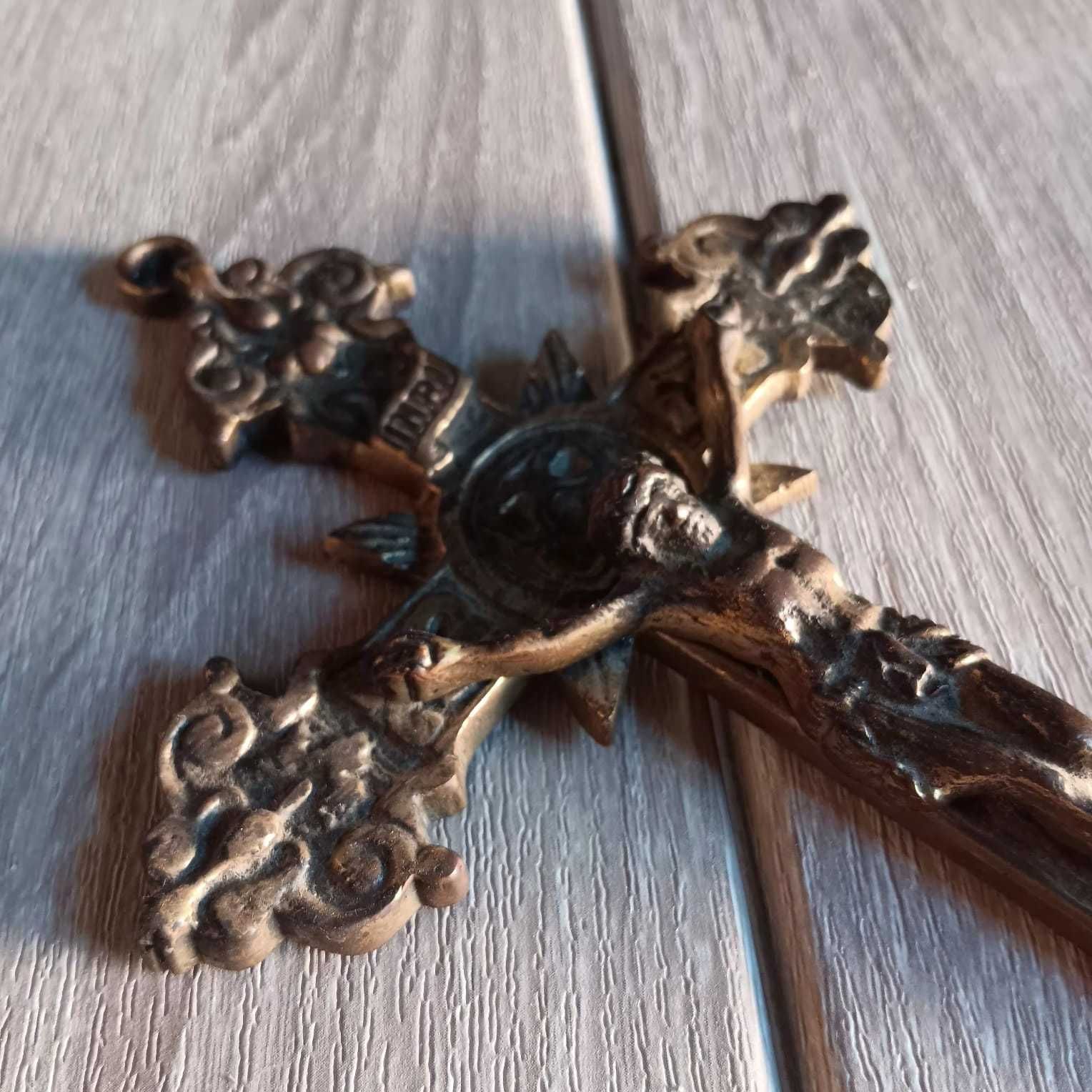 Crucifixo trabalhado