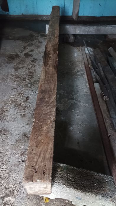 Viga em Madeira de eucalipto