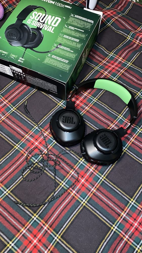 Fones gamer Jbl quantum 100X