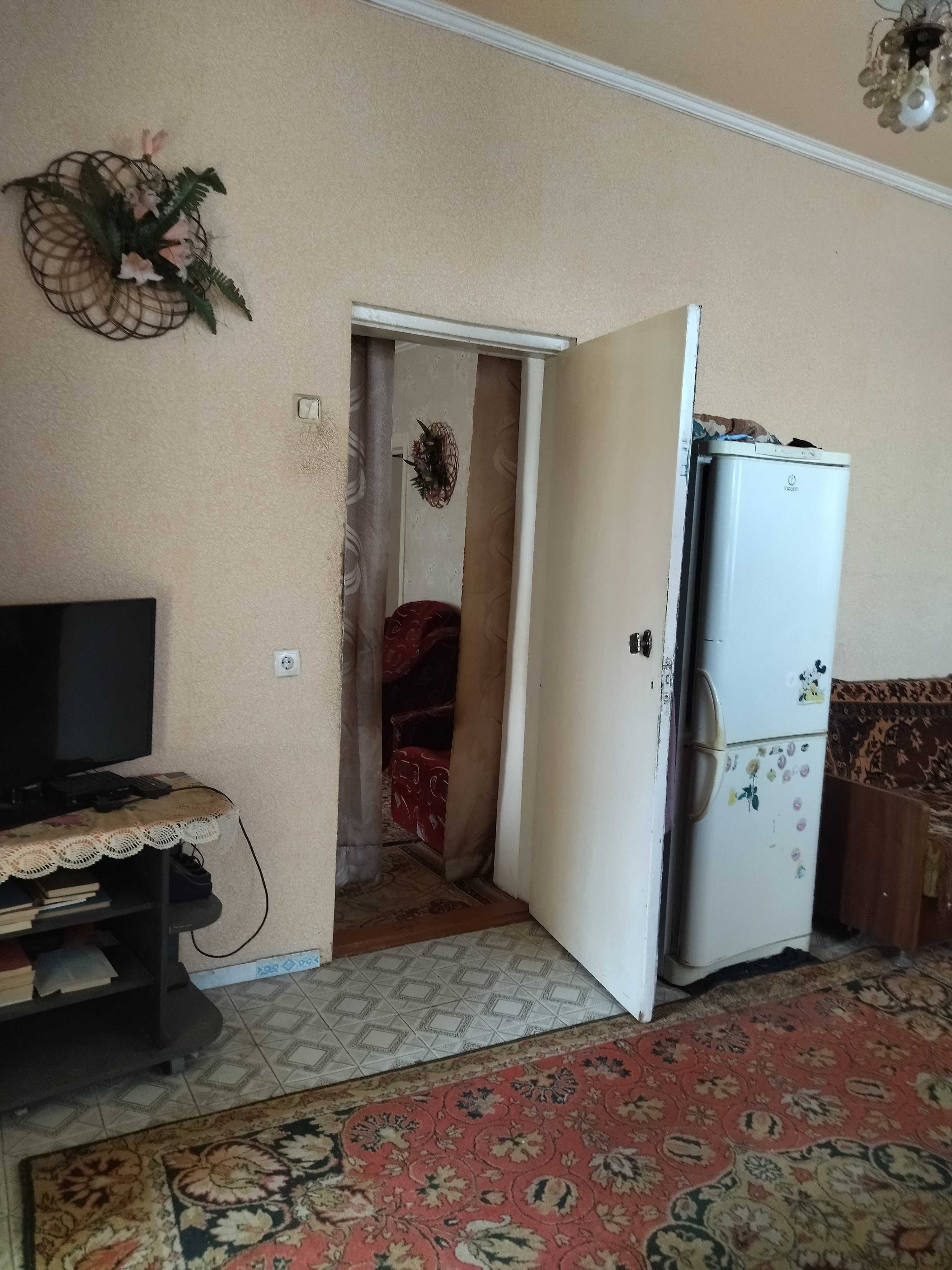 Продаж частини будинку два поверхи