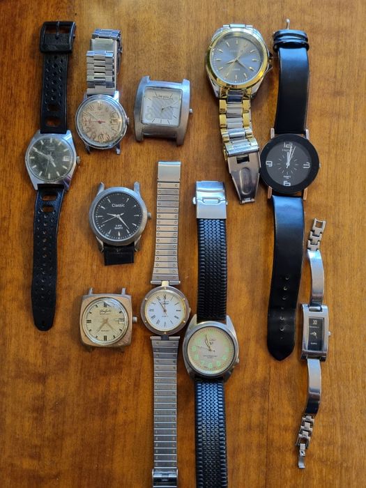 Zestaw 10 zegarków