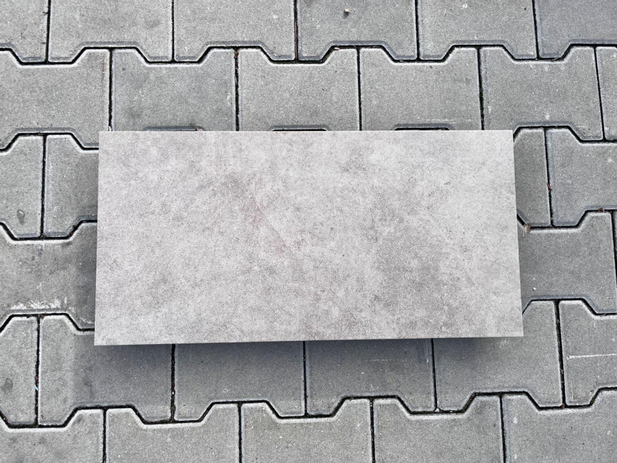 Płytka Podłogowo - Ścienna QUBUS DARK GREY 30x60