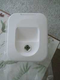 Wlew wody toalety obrotowej przyczepa kempingowa kamper
